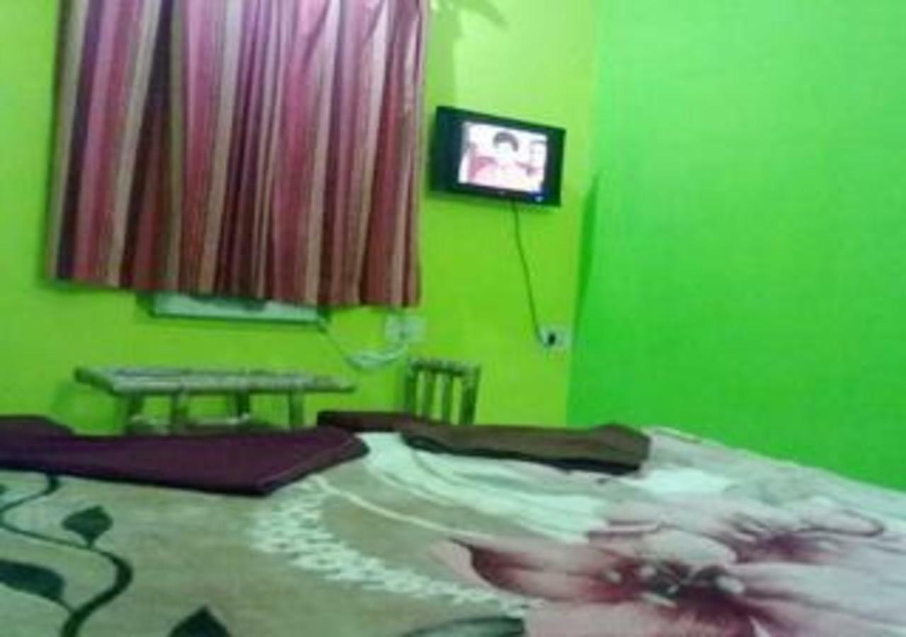 Hotel Brindavan Гувахати Екстериор снимка