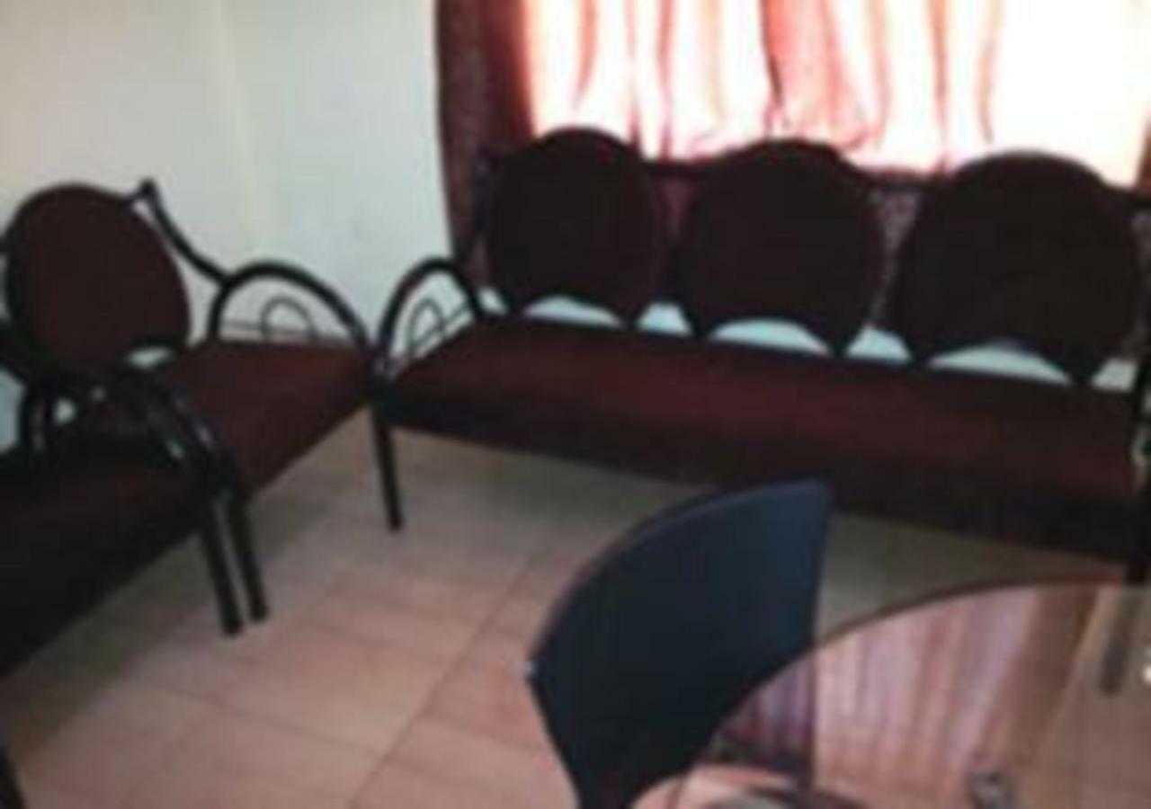 Hotel Brindavan Гувахати Екстериор снимка