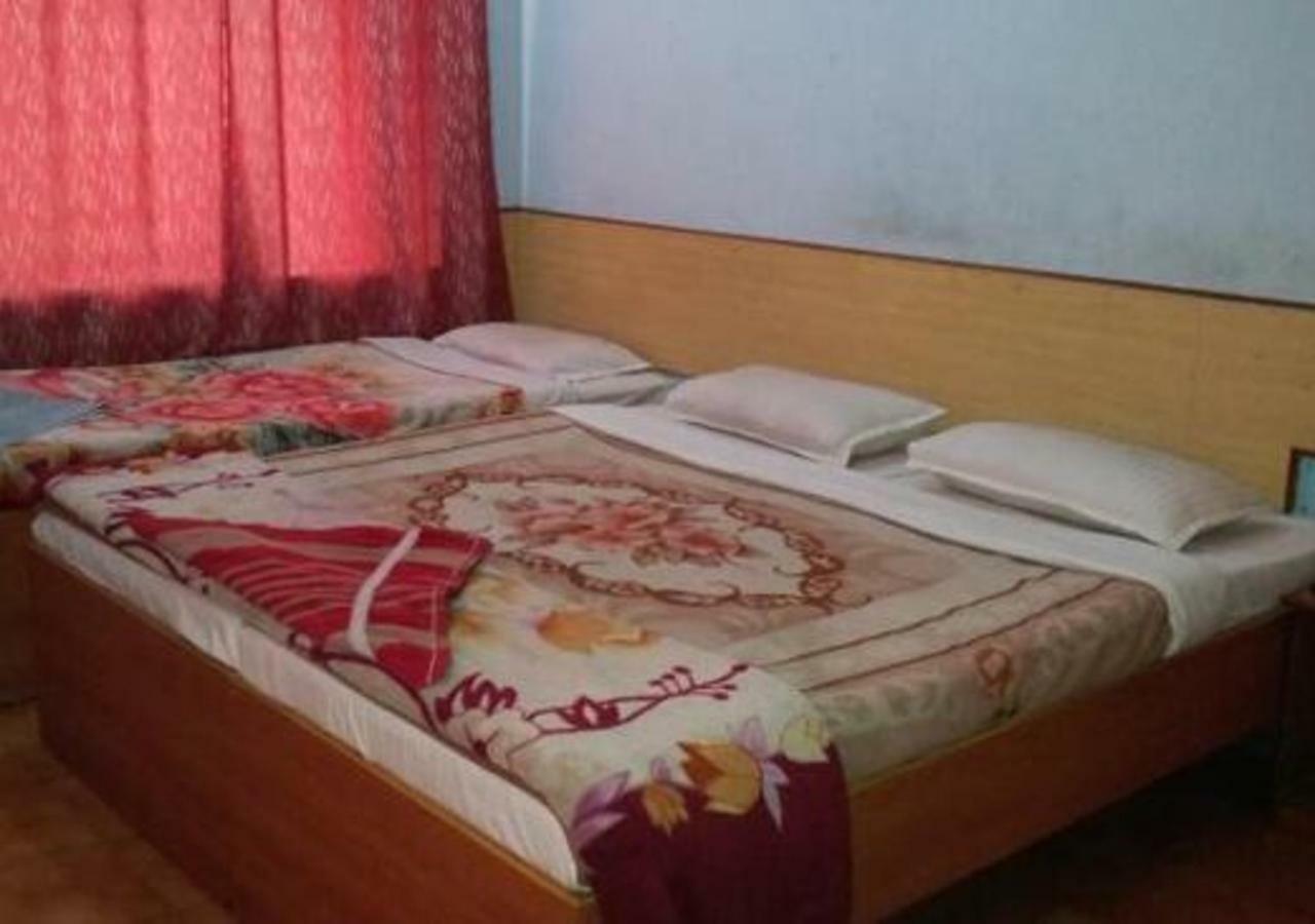 Hotel Brindavan Гувахати Екстериор снимка